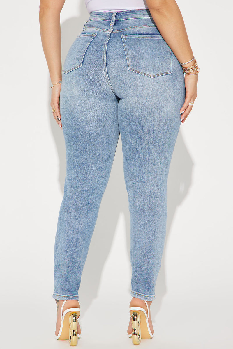 NEW Fashion Nova Women Jeans Plus Size 2X Blue Scrunch It Up 39x32 P1734T