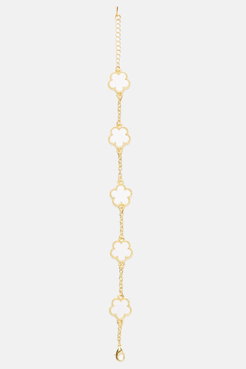 Men's Iced Multi Clover Bracelet in Gold/Green by Fashion Nova