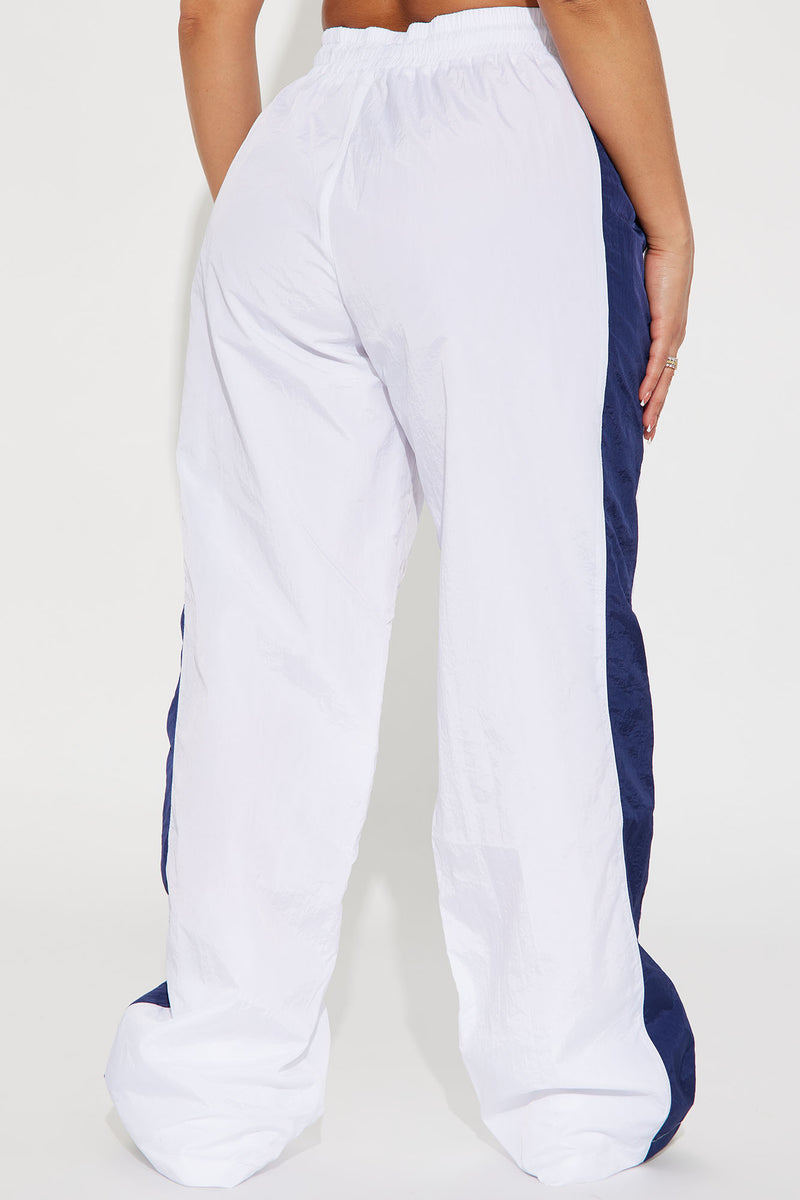 Vintage Nike white cargo pants low rise wide leg - Depop