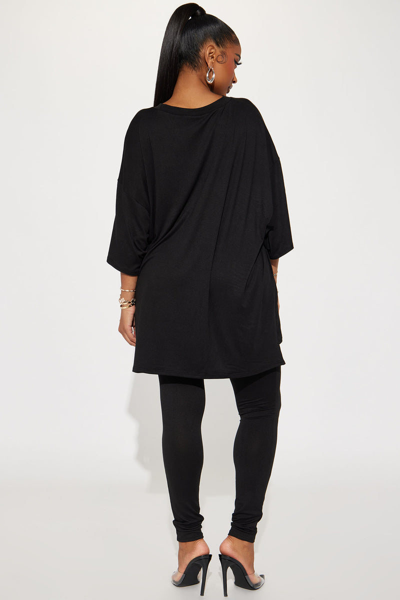 LETSRUNWILD Tunic Tops to Wear with Leggings Fall Dressy Long Sleeve Oversized  Sweaters T Shirts for Women Le/Black-S : : Clothing, Shoes &  Accessories