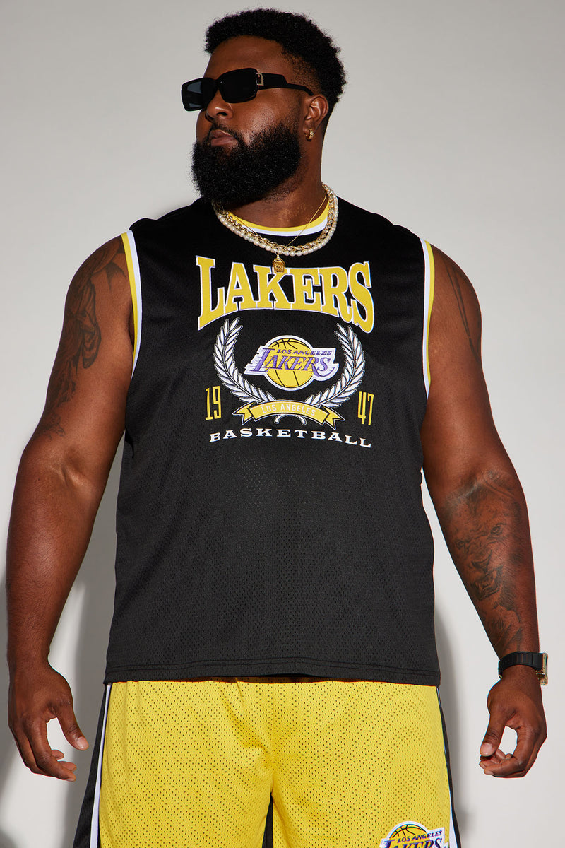 Men's Lakers Behind The Back Mesh Shorts in Black/Yellow Size Small by Fashion Nova