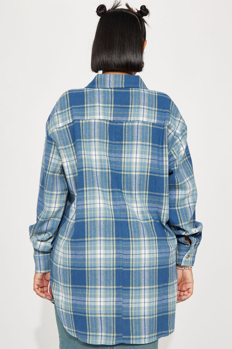 Alpine Design Women's Journey Oversized Flannel, Small, Dark Blue Overcast Plaid