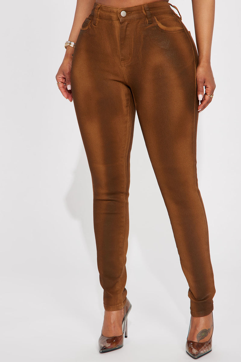 Buy Effortless Elegance: Women's Brown 6-Pocket Jeans (28, Brown) at