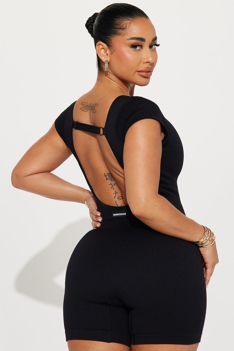 Now Serving: Squat Goals 🍑@NovaSPORT⁠ ⁠ 🔎 Effortless Kim Ribbed Seamless  Romper⁠