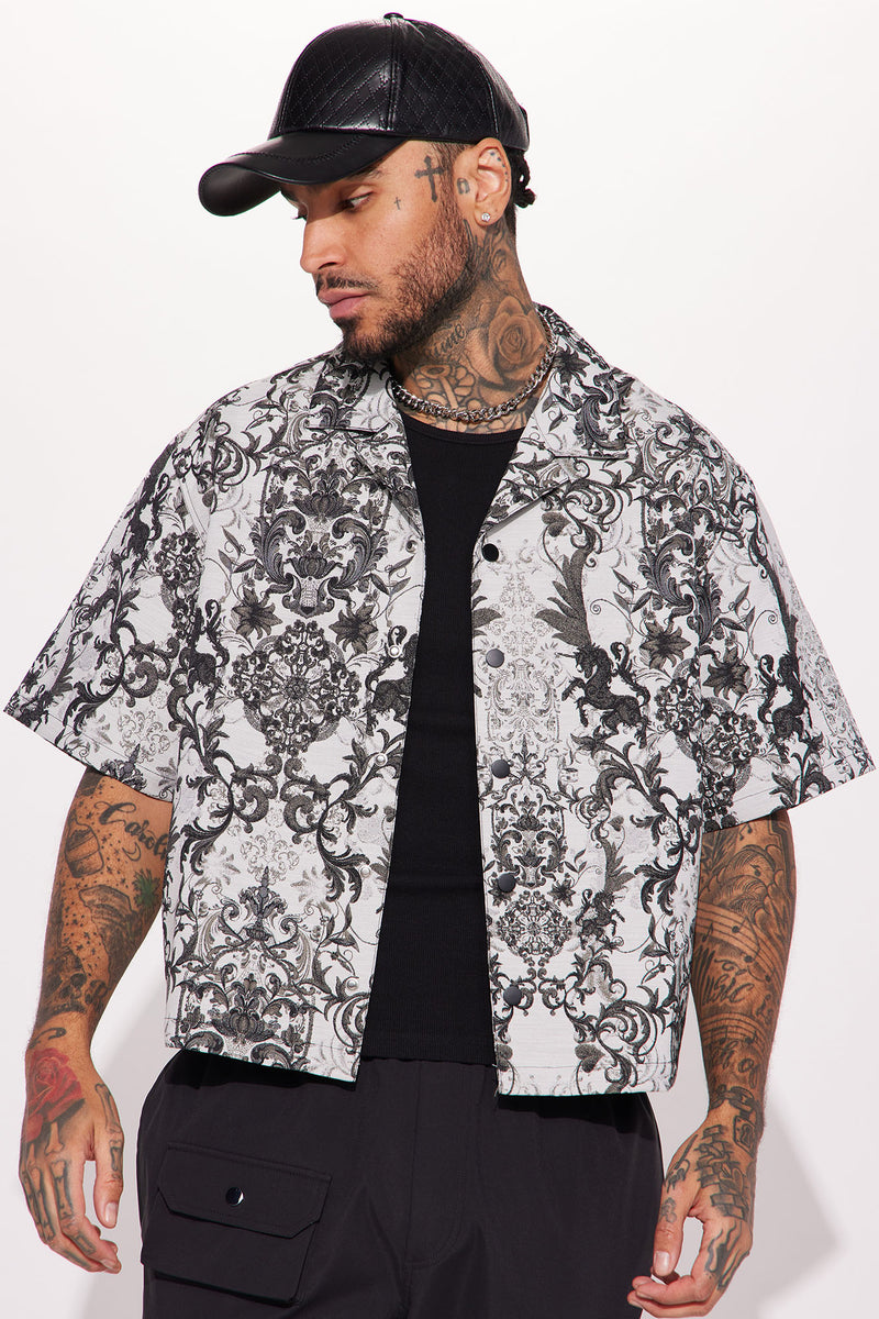 Men's Flowers Blooming Cropped Tapestry Short Sleeve Button Up Shirt Size Large by Fashion Nova