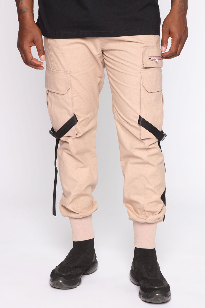 7,162 Cargo Pants Royalty-Free Photos and Stock Images