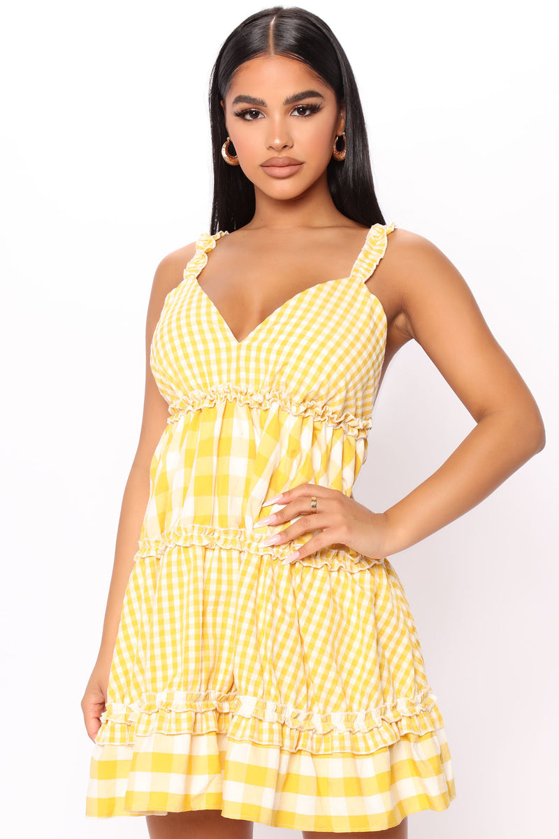 Fashion Nova - Yellow Gingham Mini Dress – DETOURE