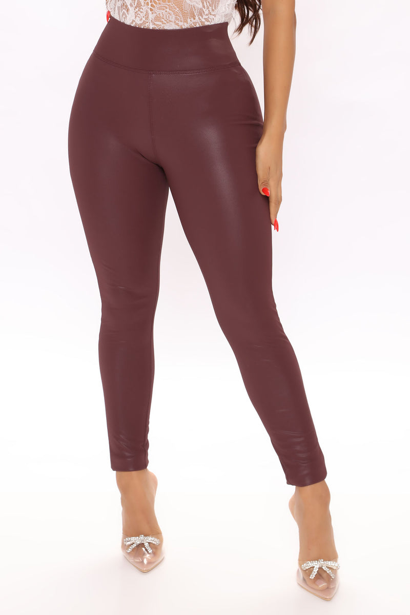 NEW Gorgeous Wine Red Faux Leather Leggings💋  Leather leggings fashion,  Outfits with leggings, High waisted leather leggings