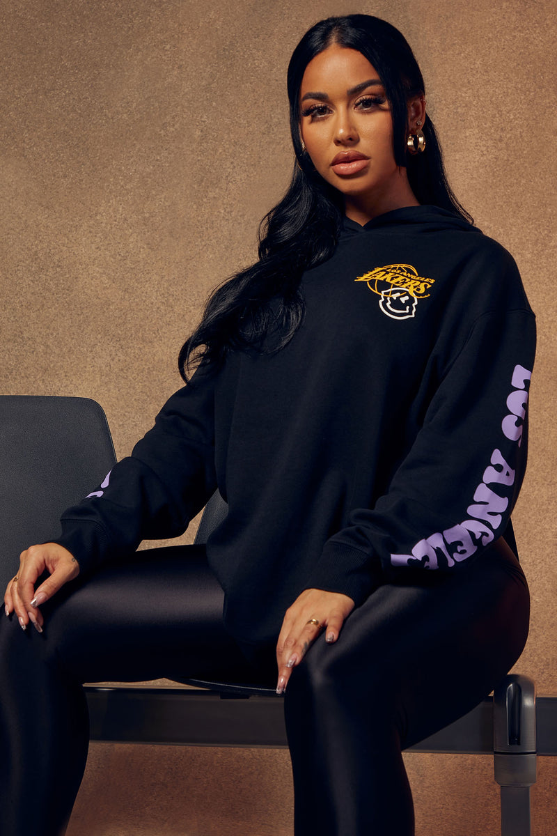 Lakers Women Outfit 