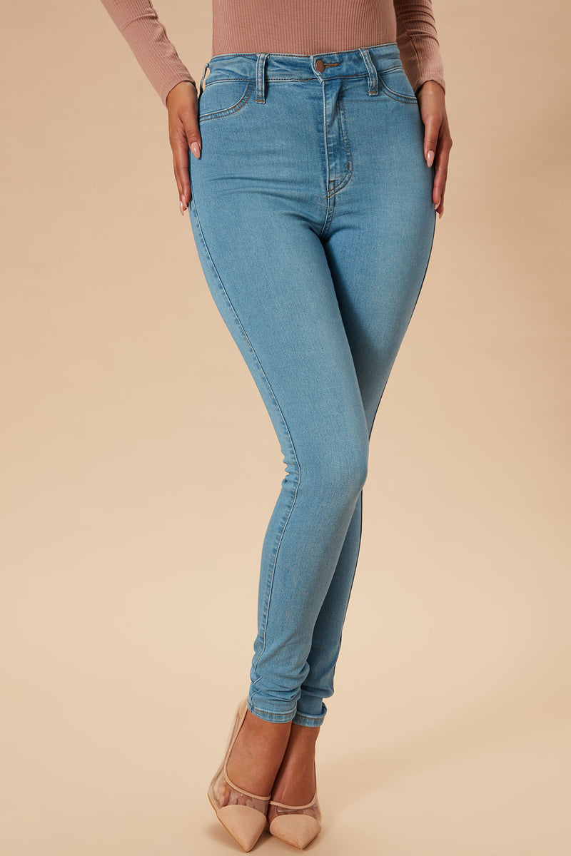 Bershka SUPER HIGH-WAIST - Jeans Skinny Fit - light blue denim/light-blue  denim 