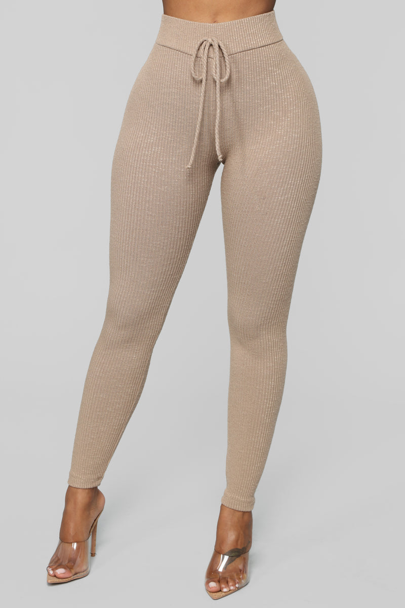 Wanderlust Leggings - Taupe  Fashion, Taupe fashion, Sporty outfits