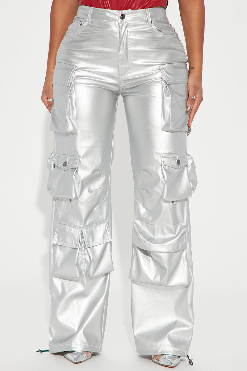 Something About You Faux Leather Cargo Pant 32 - Silver