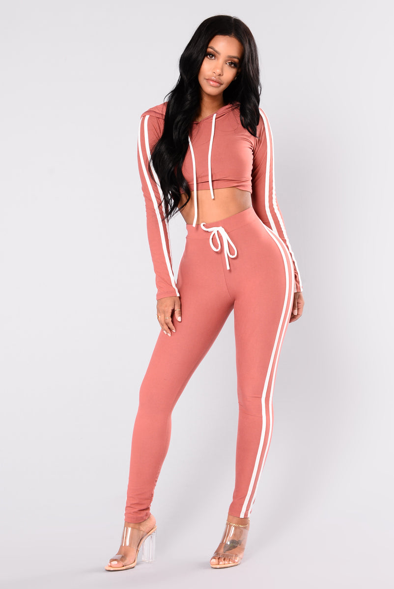 Fashion nova outlet tennis court set