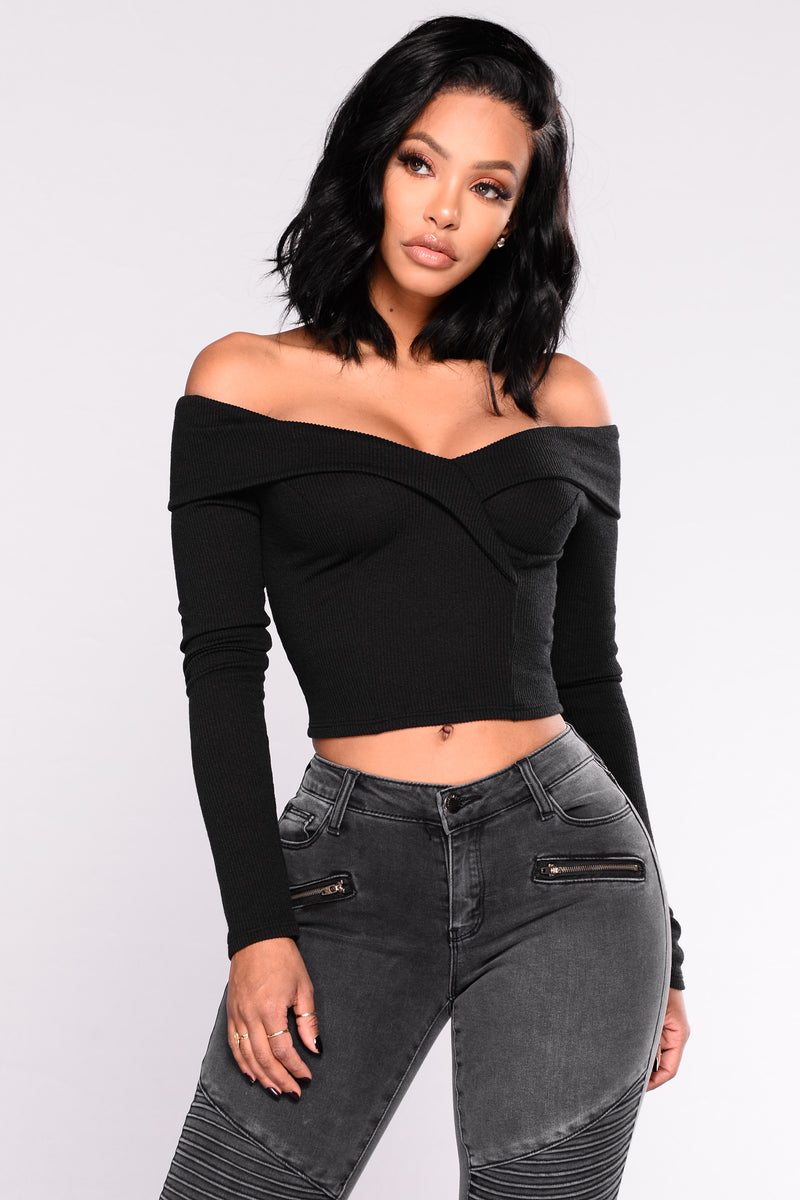 Cropped Off-shoulder Monogram Knit Top White And Black