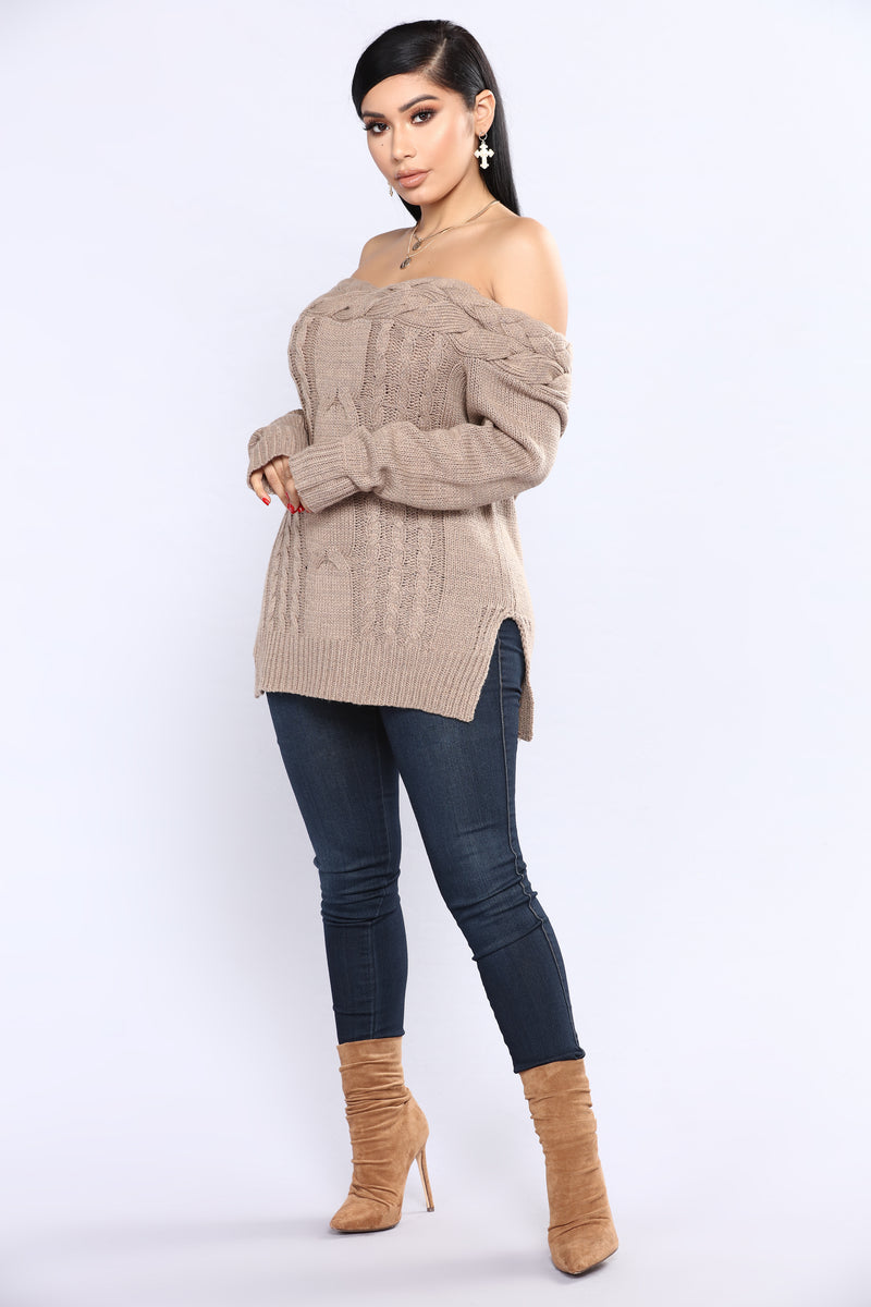 Fashion nova off top the shoulder sweater