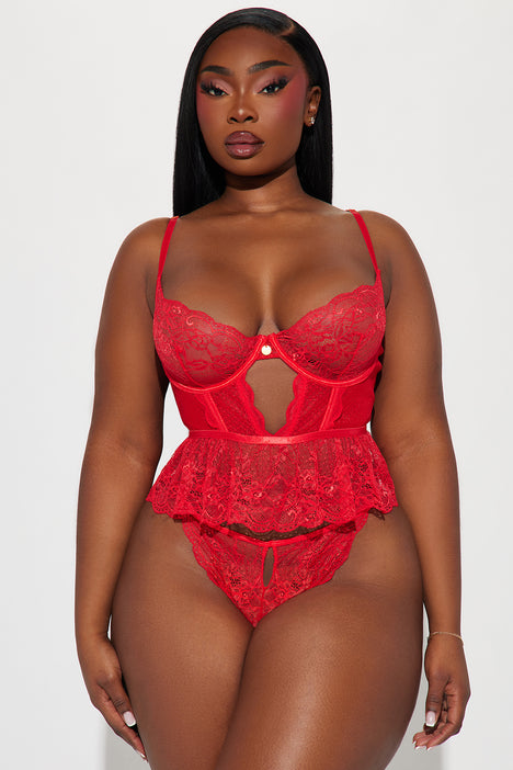 99 SV-F {Perfectly Perfect} Red/Black Lace Trim Lingerie CURVY