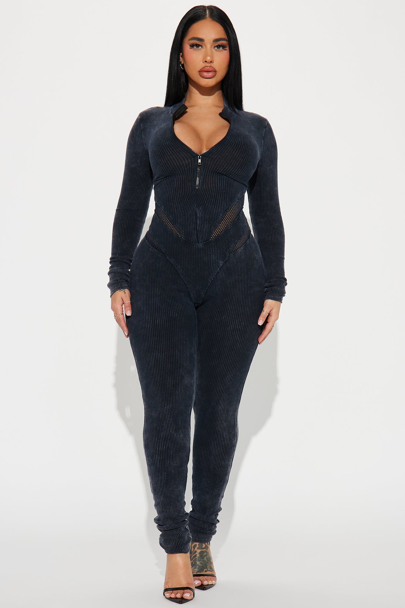 This jumpsuit from @voyjoy is my ABSOLUTE NEW FAVE