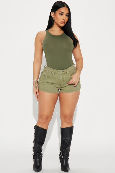 Seamless High-Waisted Above The Knee Short - Sienna