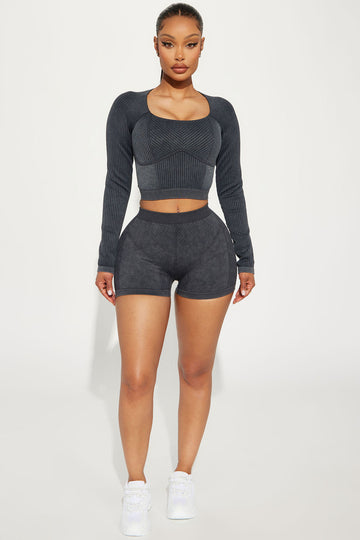 MP Women's Shape Seamless Booty Shorts - Black - XL, £8.99