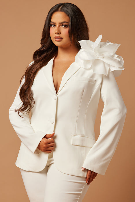 Skyla Embellished Blazer Set - White