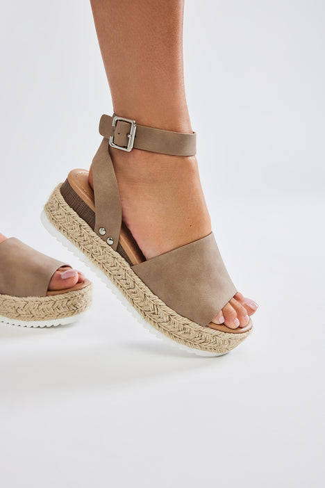 Buy CATWALK Brown Womens Color-Block Platform Sandals | Shoppers Stop