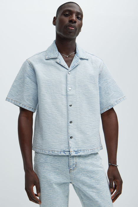 Light Wash Denim Shirt& – Trendy Me Boutique
