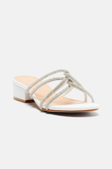 New Look strappy heeled sandal in oatmeal | ASOS | Sandals heels, Strappy  heels, Strappy sandals heels