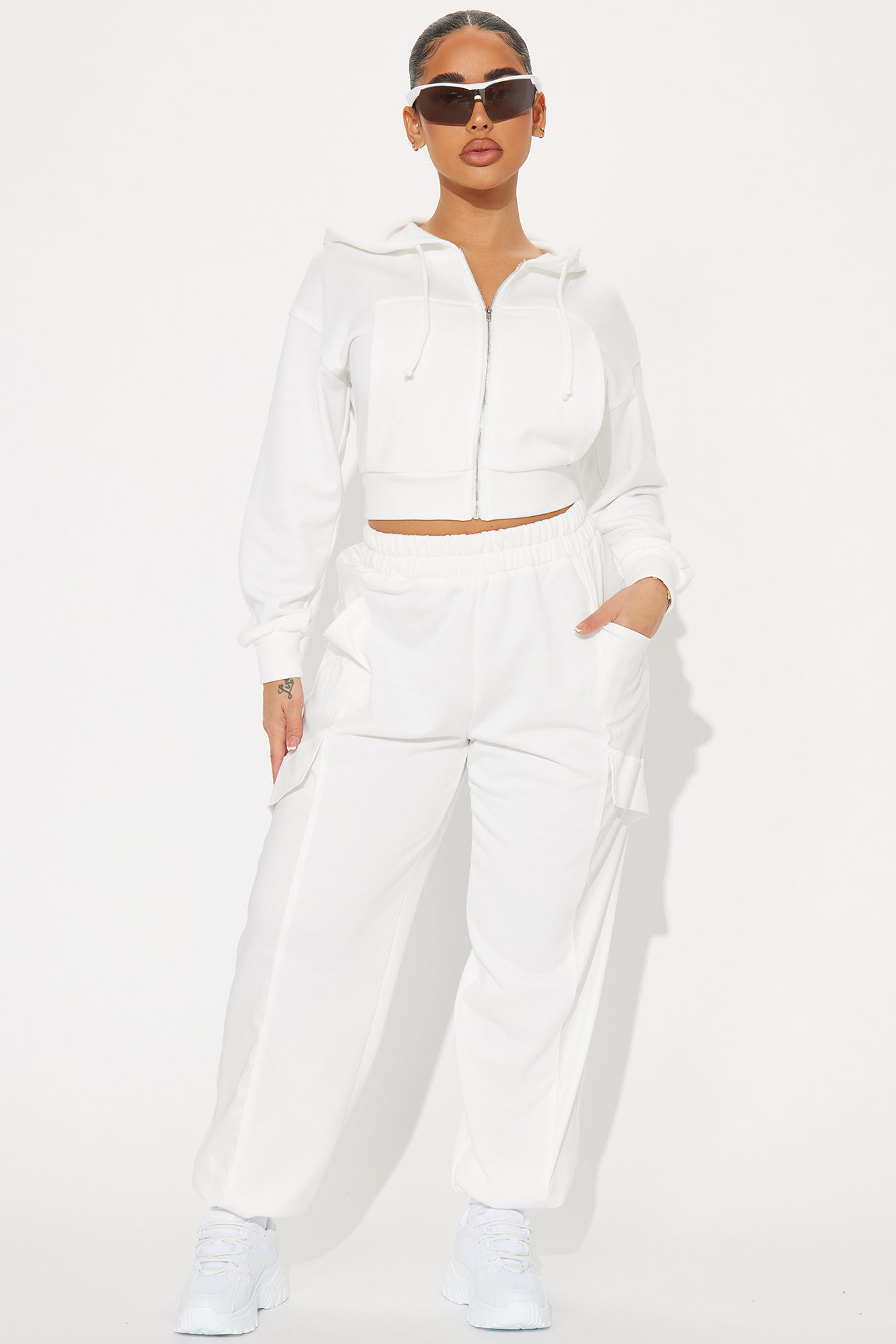 Fashion nova best sale white joggers