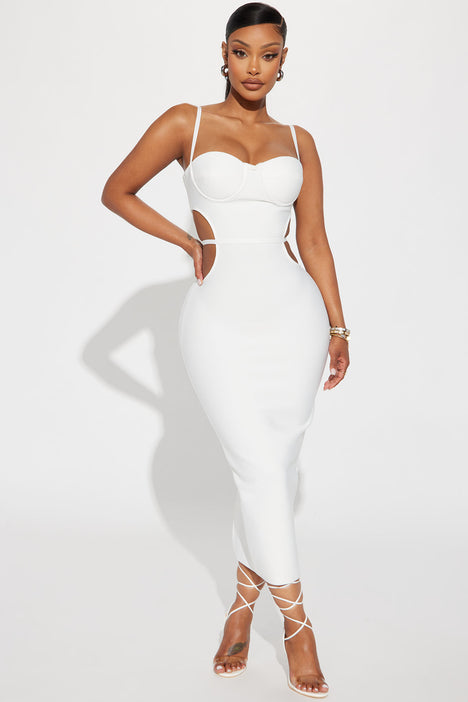 Pin by Kk's Life on Cute black women  Girls night out outfits, Curvy  outfits, Thick girls outfits