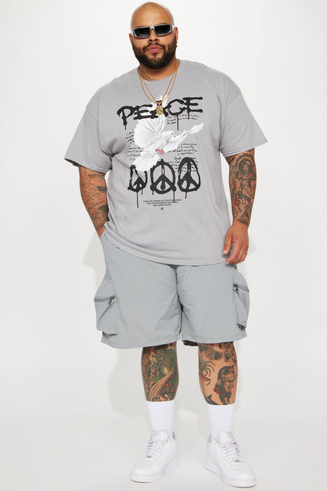 Men's The Power of Peace Short Sleeve Tee Shirt in Grey Size 2XL by Fashion Nova