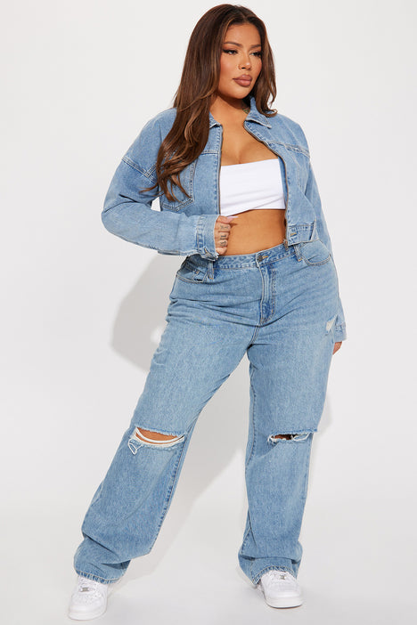 Full denim look details for Tiwa // cropped trucker w/ flared