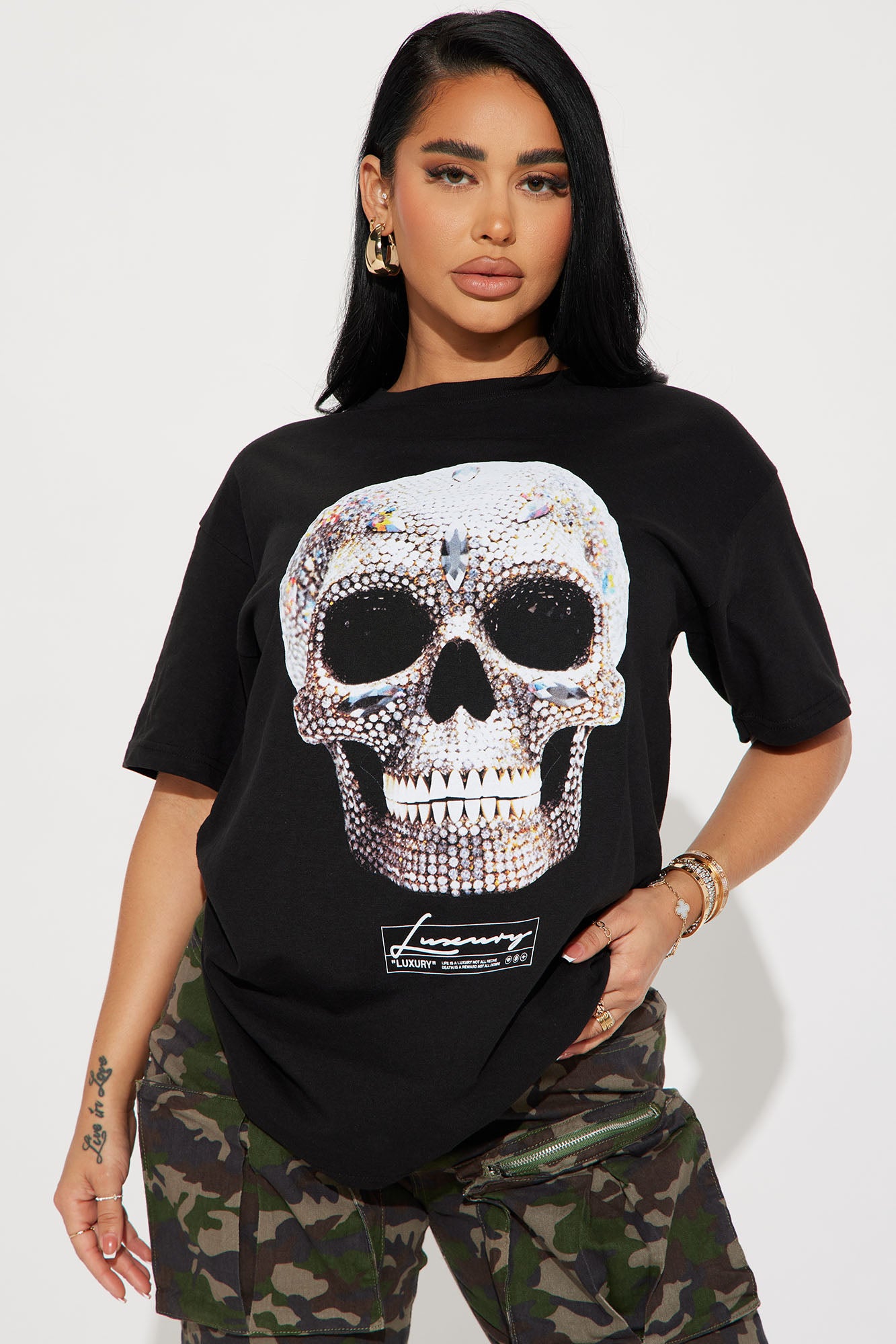 Face Off Tee - Black – GVNMNT Clothing Co