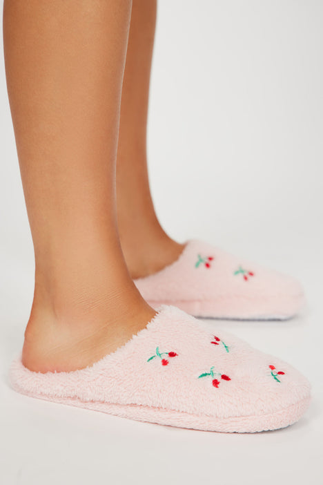 Women's Pink Slippers