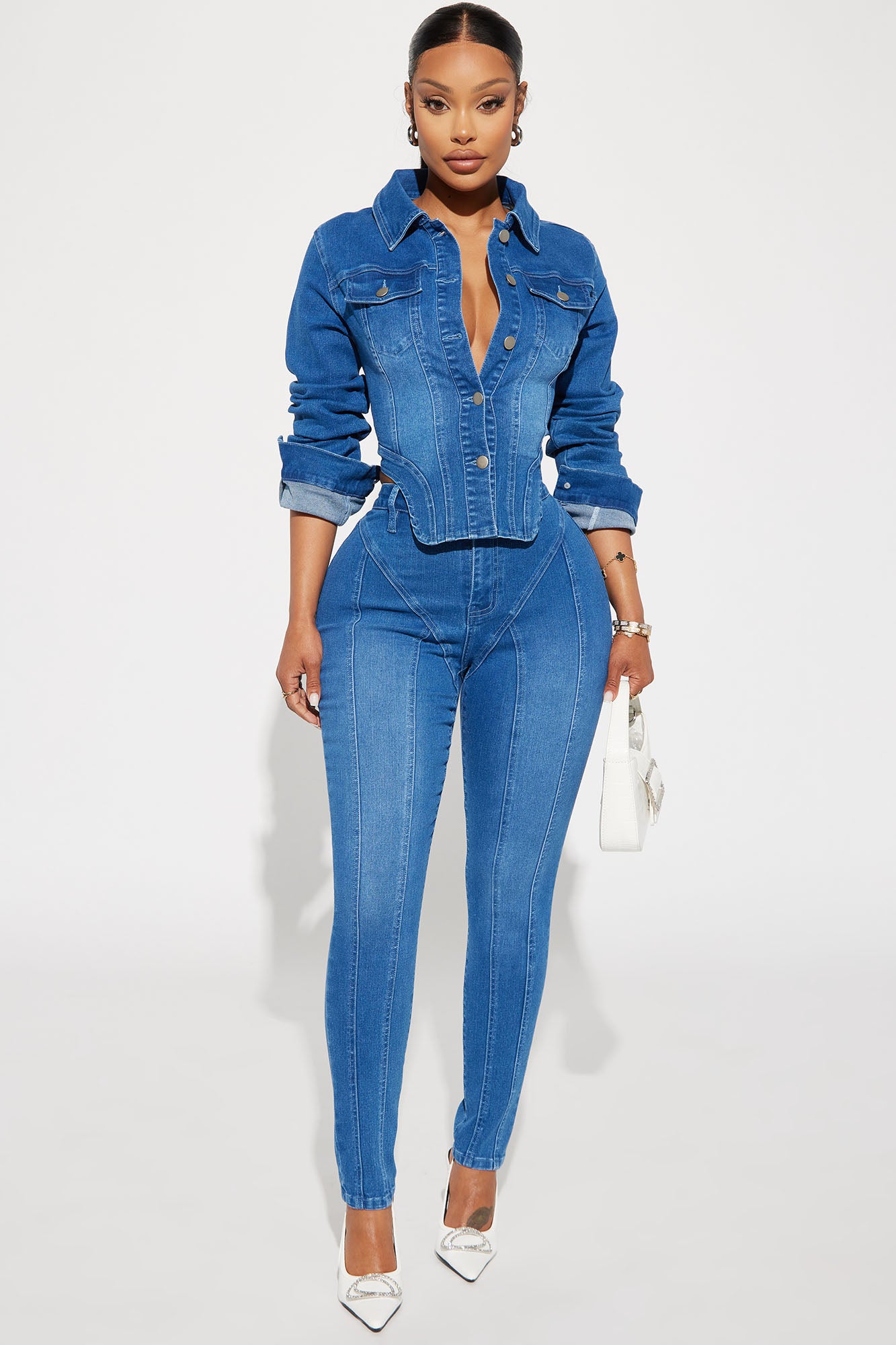 Shipping options, pricing, and times | Fashion Nova