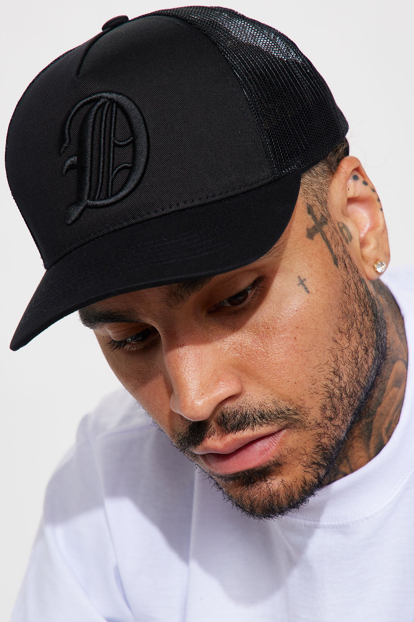 Men's Detroit Twill Trucker Hat in Black/Black by Fashion Nova