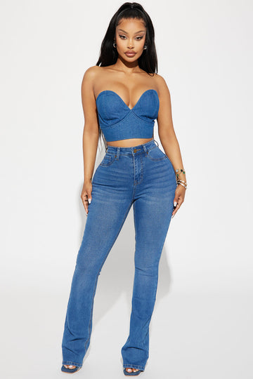 Image of Tucson Booty Lifting Stretch Bootcut Jeans - Medium Wash