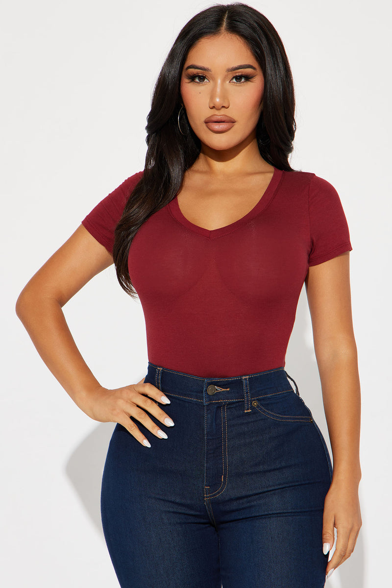 Jess V Neck Short Sleeve Top - Burgundy | Fashion Nova, Basic Tops ...