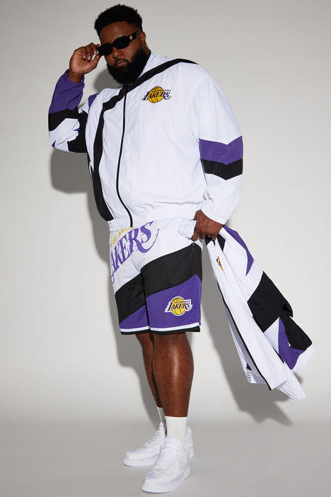 Men's Lakers Behind The Back Mesh Shorts in Black/Yellow Size Medium by Fashion Nova