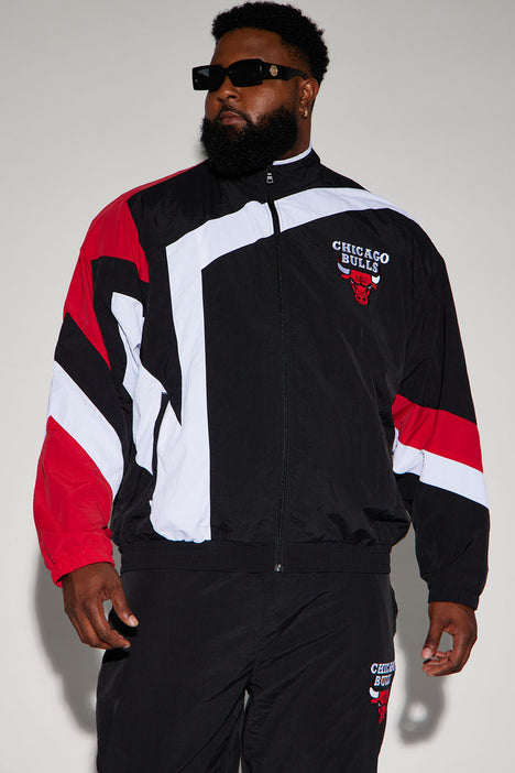 Women's NBA Team Manager Bulls Bomber Jacket in Black Size 2x by Fashion Nova