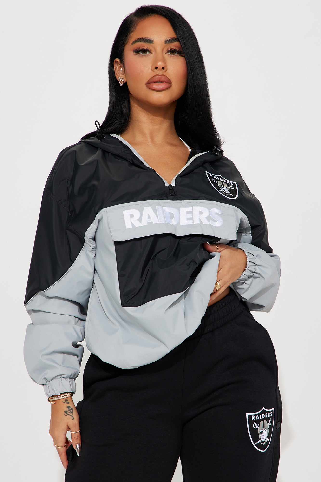 Windbreaker jacket hot sale fashion nova