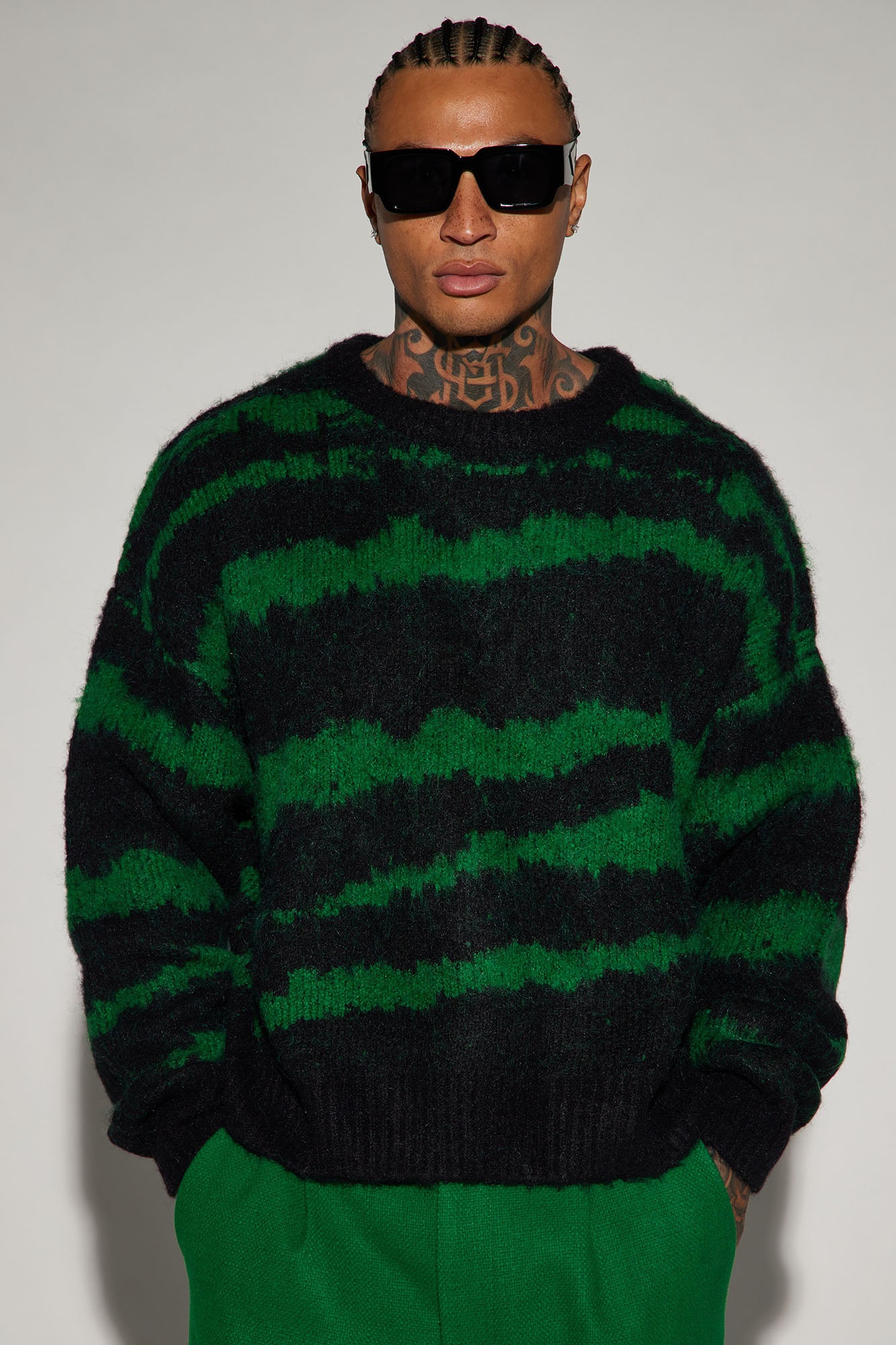 Black and green sweater sale