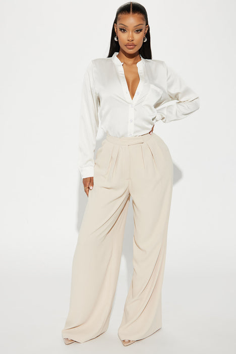 18 Minimalist Pants and Trousers That'll Make a Chic Addition to Your Fall  Wardrobe | Vogue