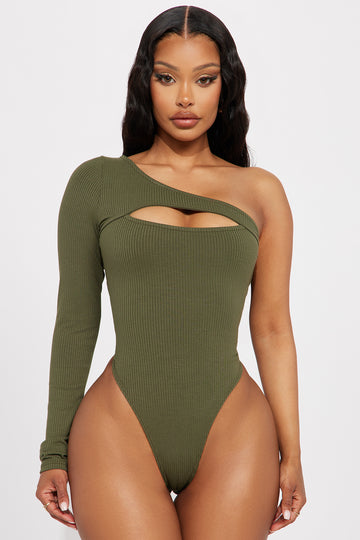ZeroKaata - Bold cut-outs, attractive color and sensual vibes – this ribbed  swim-bodysuit is the epitome of chic! Featuring: ☆ Ultra-soft,  skin-friendly, and stretchable fabric ☆ Unique and sexy design ☆ Flattering