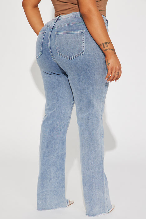 Turn' Heads Booty Lifting Skinny Jeans - Light Wash