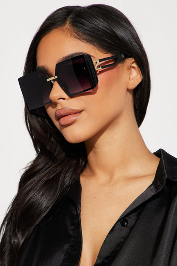 Trendy Sunglasses For Women - Stylish Shades