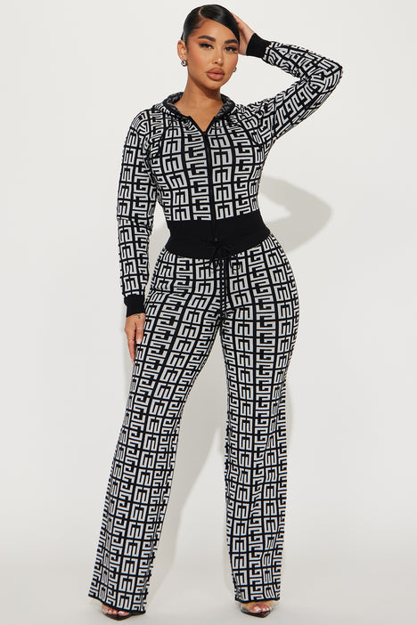 Stay Pretty Sweater Pant Set - Black/combo