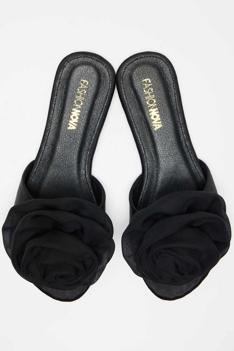 Spring Blooms Flat Sandals - Black | Fashion Nova, Shoes | Fashion Nova