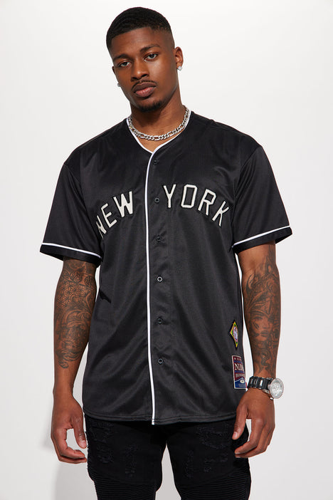 MLB New York Yankees Men's Button-Down Jersey - S