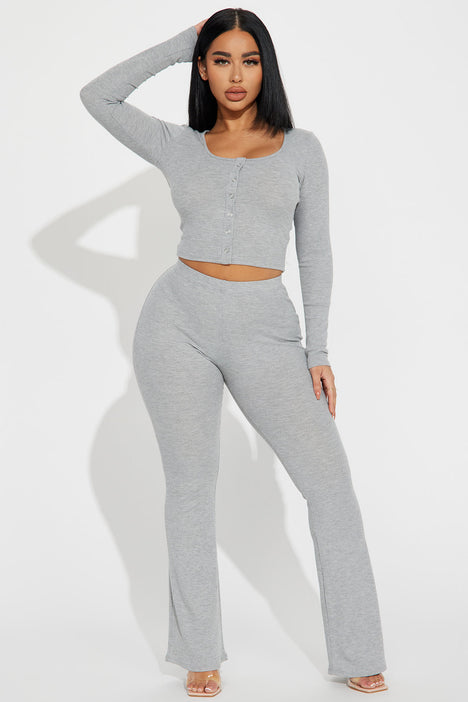 Grey Knitted Ribbed Flare Pants, 54% OFF