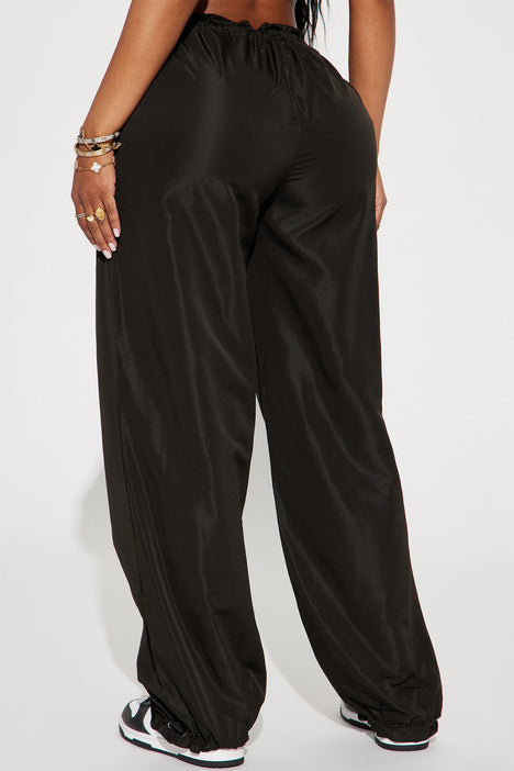 Opposites Attract Ribbed Flare Pant - Black